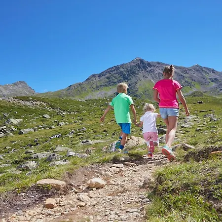 Apartment Neues Luxeriös Eingerichtetes Bock See