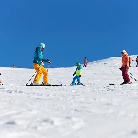 Neues Luxerioes Eingerichtetes Bock * See