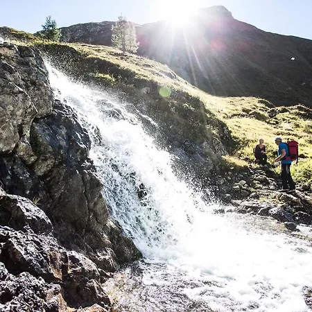 Apartment Neues Luxeriös Eingerichtetes Bock *