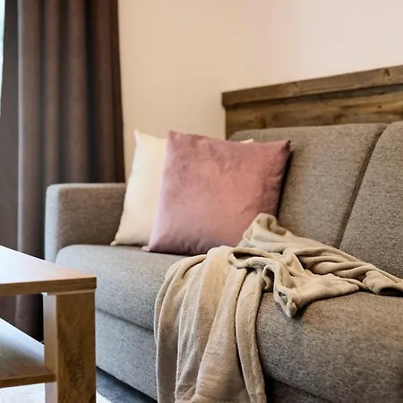 Appartement Neues Luxerioes Eingerichtetes Bock See