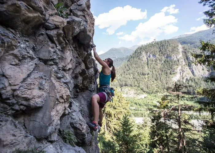Neues Luxerioes Eingerichtetes Bock شقة
