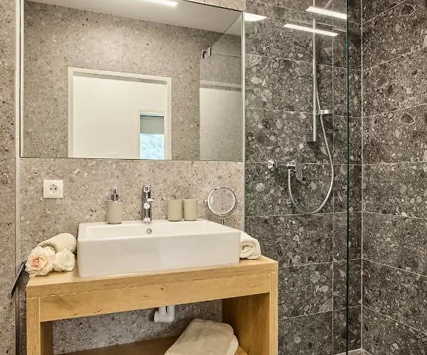 Neues Luxerioes Eingerichtetes Bock アパート *